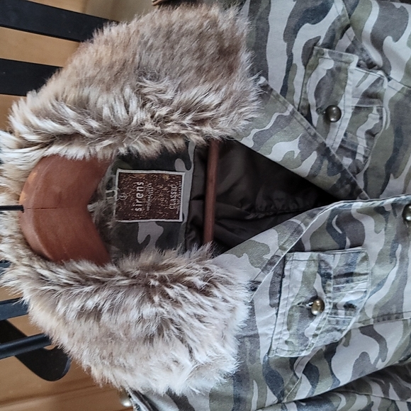 NWOT Camo Jacket - Picture 2 of 5